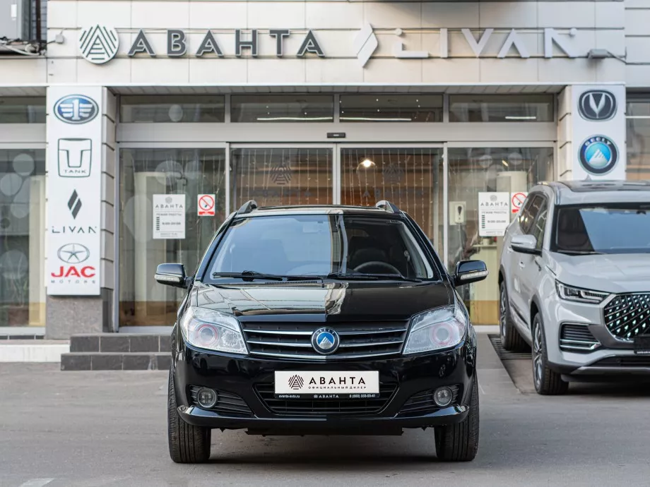 Geely MK Cross 2012