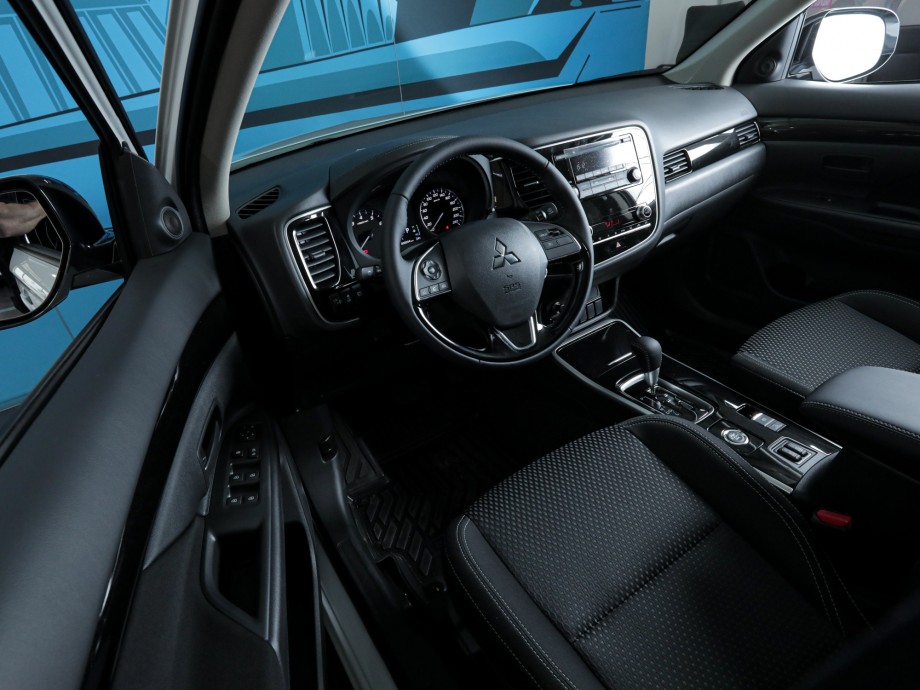 Mitsubishi Outlander 2022