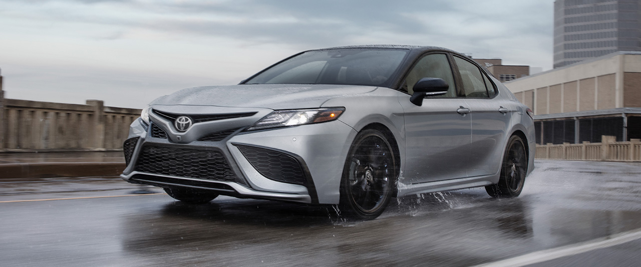 Toyota Camry уже не та. Что изменилось в новом седане