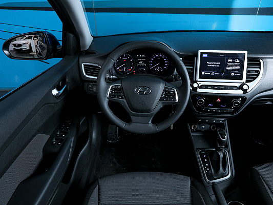 Hyundai Solaris Elegance blue