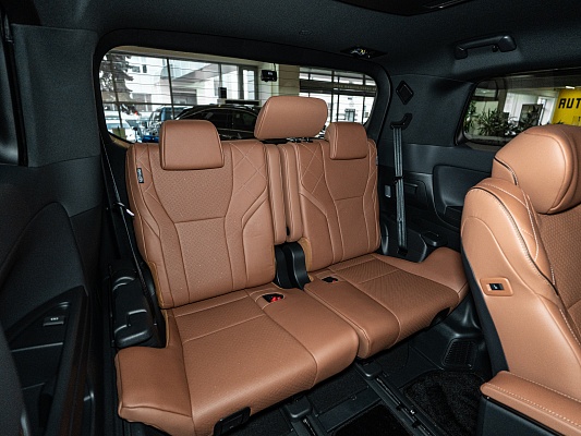 Toyota Alphard HEV 2.5h CVT Black