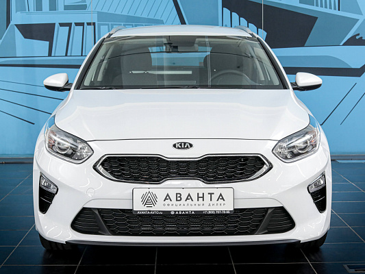 Kia Ceed SW White Luxe 1.6 AT