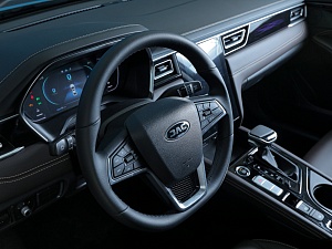 JAC J7 Люкс 1.5 CVT