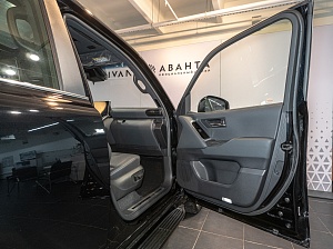 Toyota Land Cruiser 300 ZX (7 мест) 3.4 AT