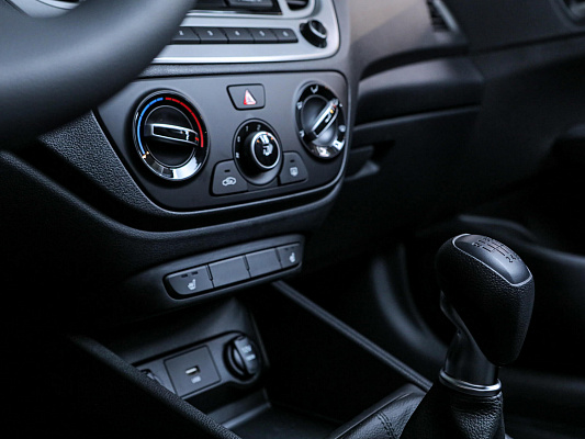 Hyundai Solaris Active Plus 1.6 MT 123 л.c. мех. бензин