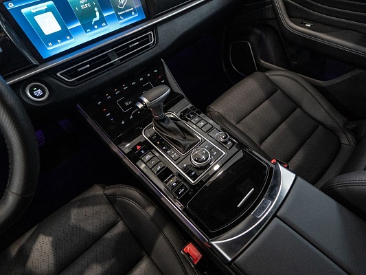 Dongfeng DFSK ix7 Premium 2.0 AT Black