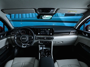 Kia K5 Luxe 2.0 AT